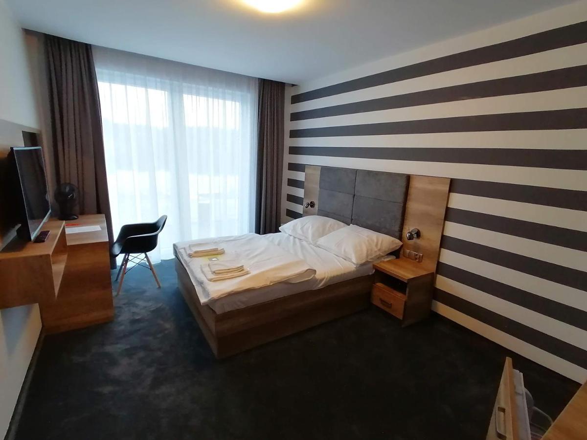 Lake View Apartamenty 布罗德尼察 外观 照片